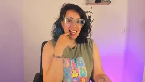 Snapshot of amaryllis_vizcaya chatting on 03.06.25  Katt   online show from 03.06.25