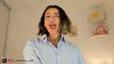  Mar  independent model  online show from 10.13.25