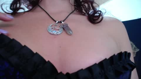 Amatista  Next stream 9 DEC 1 PM COLOMBIAN TIME  miss u and love u online show from 02.02.25