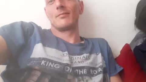 Snapshot of amatuercouple668922 chatting on 04.13.26 Petruss s Csabesztoo online show from 04.13.26