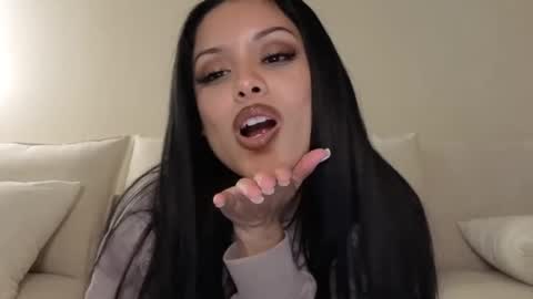 amaya_floress online show from 02.04.26