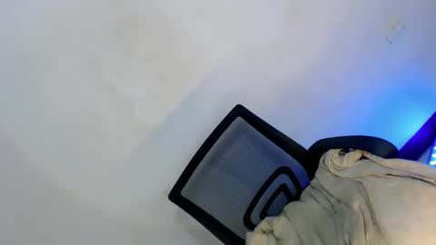 Annika 25yrs old online show from 03.11.25