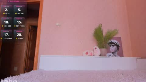 Roxy online show from 04.10.26