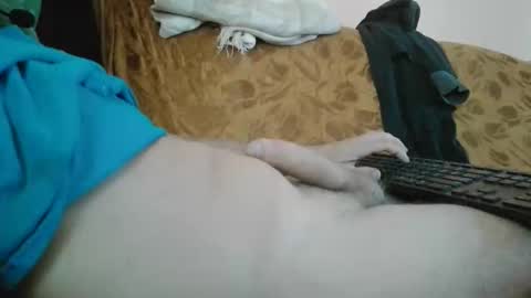 Snapshot of amazingcuteboy845 chatting on 10.16.25 amazingcuteboy845 online show from 10.16.25