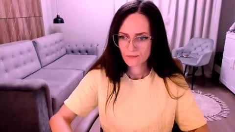 Izza online show from 12.16.25