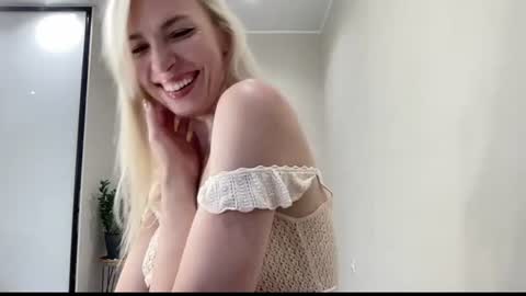 Kelly online show from 06.20.26