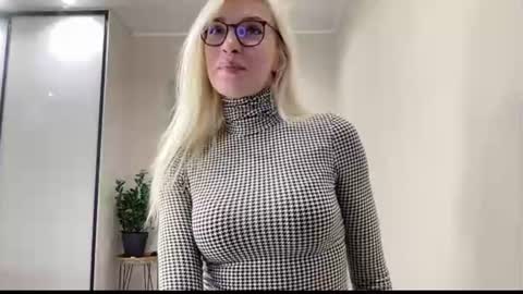 Kelly online show from 06.21.26