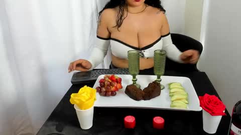 Snapshot of ambar85 chatting on 11.30.25 ambar85 online show from 11.30.25