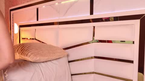 Julieta  online show from 09.30.25