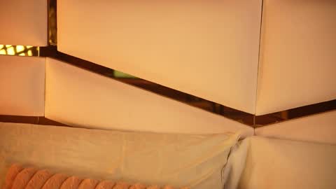 Julieta  online show from 10.05.25