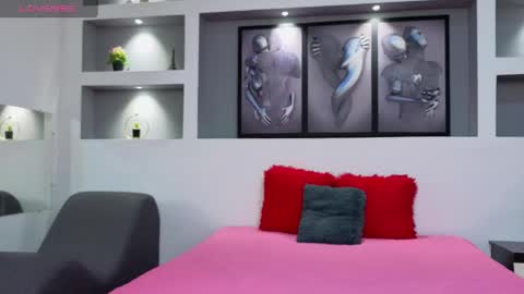 Snapshot of ambar_sex10 chatting on 04.25.26 Ambar online show from 04.25.26