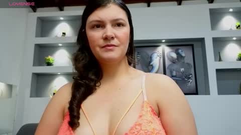 Snapshot of ambar_sex10 chatting on 05.09.26 Ambar online show from 05.09.26