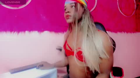 Snapshot of ambar_temptation chatting on 06.20.26 ambar_temptation online show from 06.20.26