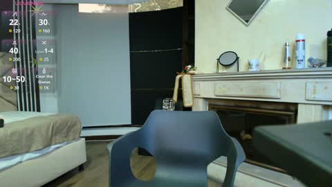 Snapshot of ambaross chatting on 12.30.24 Ambar Ross online show from 12.30.24
