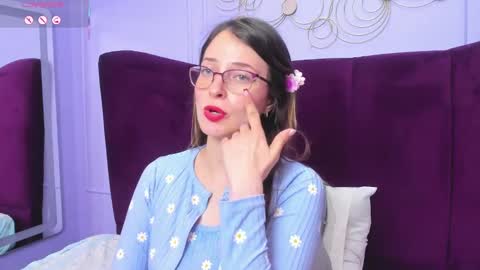 .  Amber Wood  . online show from 03.05.25