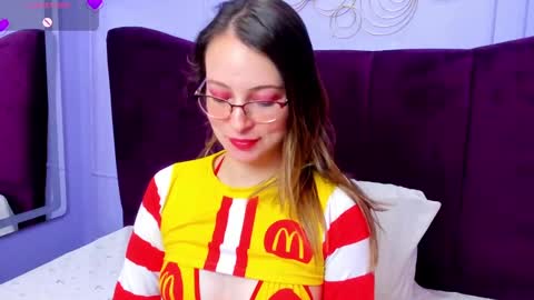 .  Amber Wood  . online show from 03.09.25