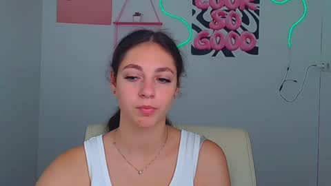 Snapshot of amber__r chatting on 07.18.26 Amber online show from 07.18.26