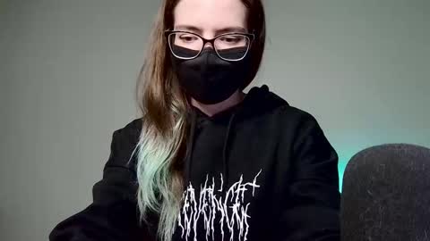 Amber non-nude model online show from 09.30.25