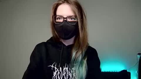 Amber non-nude model online show from 10.02.25