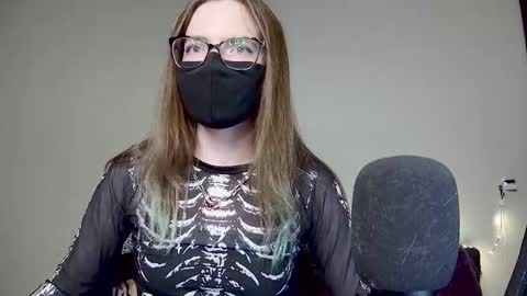 Amber non-nude model online show from 11.20.25