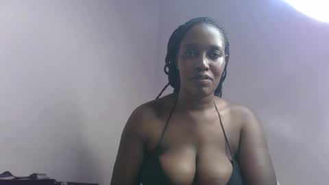 Snapshot of amber_cutie2 chatting on 05.17.26 amber_cutie2 online show from 05.17.26