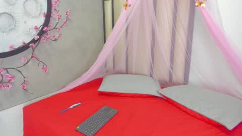 Amber online show from 12.22.25