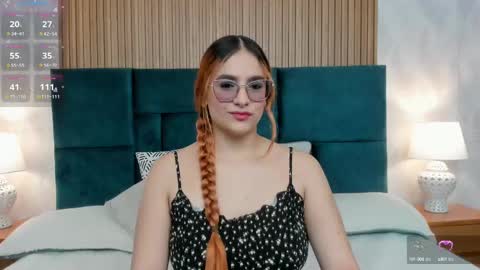 Snapshot of amber_kiss_ chatting on 09.29.25 Emily online show from 09.29.25
