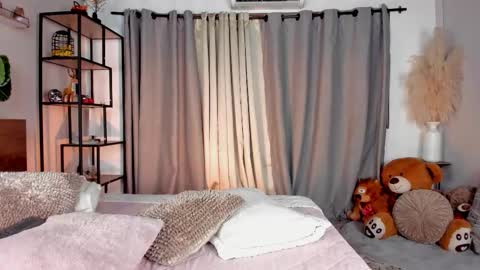 Snapshot of amber_maxwell chatting on 02.05.26 Amber online show from 02.05.26