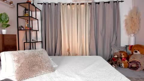 Snapshot of amber_maxwell chatting on 02.15.26 Amber online show from 02.15.26