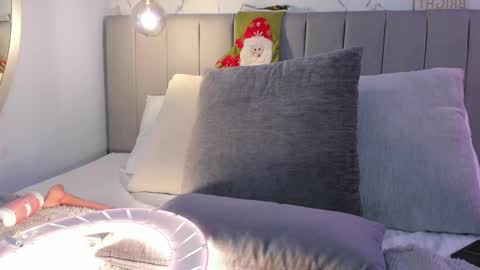 Snapshot of amber_santtana chatting on 12.19.25 Amber online show from 12.19.25