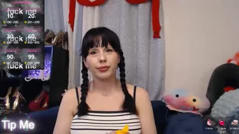 Amber Chase online show from 11.25.25