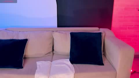 Snapshot of amberfox_1 chatting on 11.24.25 Amber Fox online show from 11.24.25