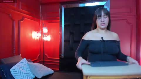 Snapshot of amberhanks chatting on 06.15.26 Amber Hanks online show from 06.15.26