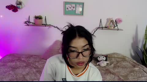 Amber Jeong online show from 01.09.25