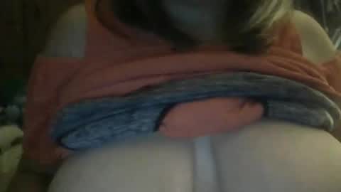 Snapshot of amberlixen chatting on 02.22.26 amberlixen online show from 02.22.26
