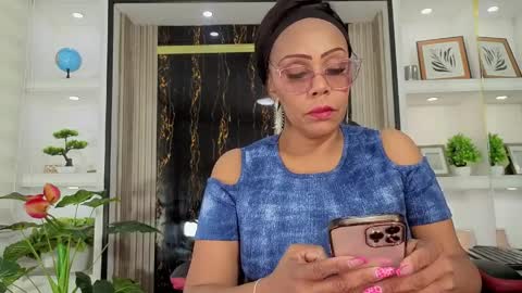   online show from 04.08.26