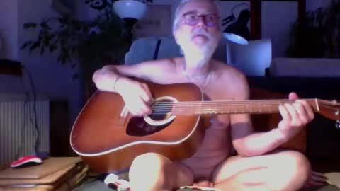 Amberr11 online show from 10.04.25