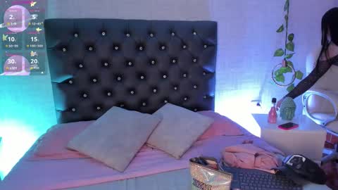 MISS AMBERR online show from 02.04.26