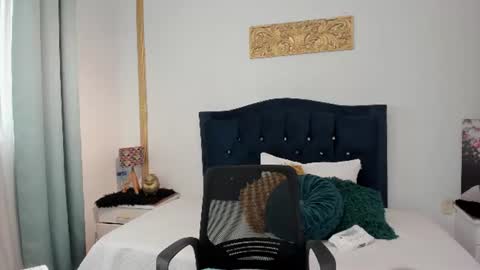 Snapshot of amberrsmith_ chatting on 06.18.26 Amber online show from 06.18.26