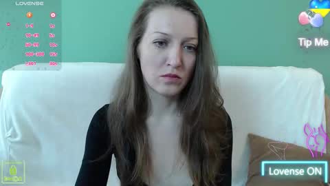 Snapshot of amberstr chatting on 10.05.25 amberStr online show from 10.05.25