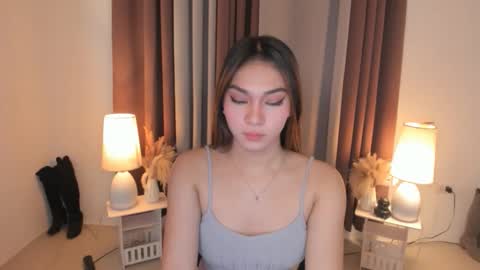 Snapshot of ambervixen69 chatting on 05.19.26 BIGCOCK AMBER online show from 05.19.26