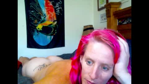 Snapshot of ambrosiascarlett chatting on 04.16.26 CumPrincess online show from 04.16.26