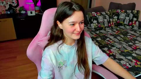 Snapshot of ameli_moon chatting on 11.30.25 Eileen online show from 11.30.25