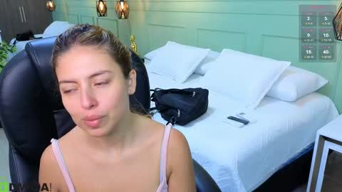 AMELIA online show from 09.18.25