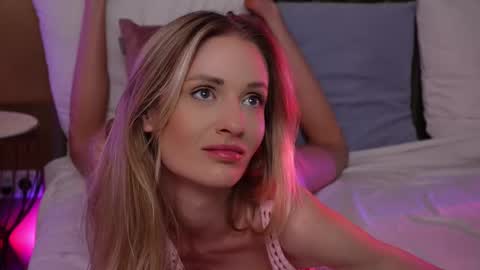 Amelia online show from 02.25.25