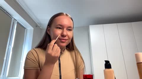 Snapshot of ameliachittester chatting on 06.21.26 I am Amelie ntmu Lets hit 10 Thumbs Up together online show from 06.21.26