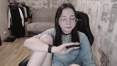 Snapshot of ameliakamishiro chatting on 03.03.25 Amelia online show from 03.03.25