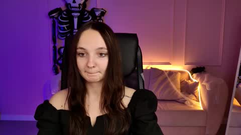 Amelia online show from 10.24.25
