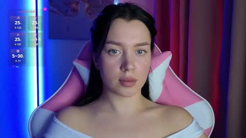 Amelia Sonk online show from 11.17.25