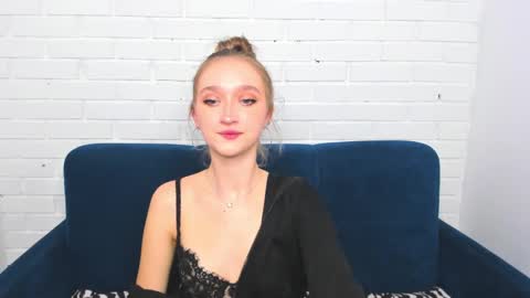 ameliawise online show from 01.04.25